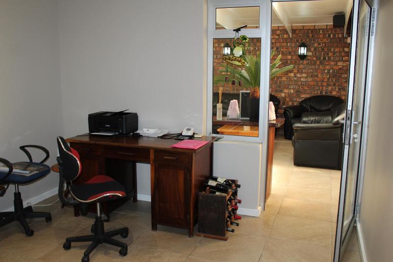 4 Bedroom Property for Sale in Richmond Estate Western Cape